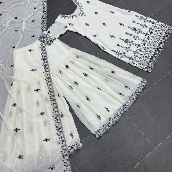 BEAUTIFUL SARA ALI KHAN WHITE SHRARA SET WITH ALL OVER SEQUENCE EMBROIDFERY WORK - Picture 4 of 12